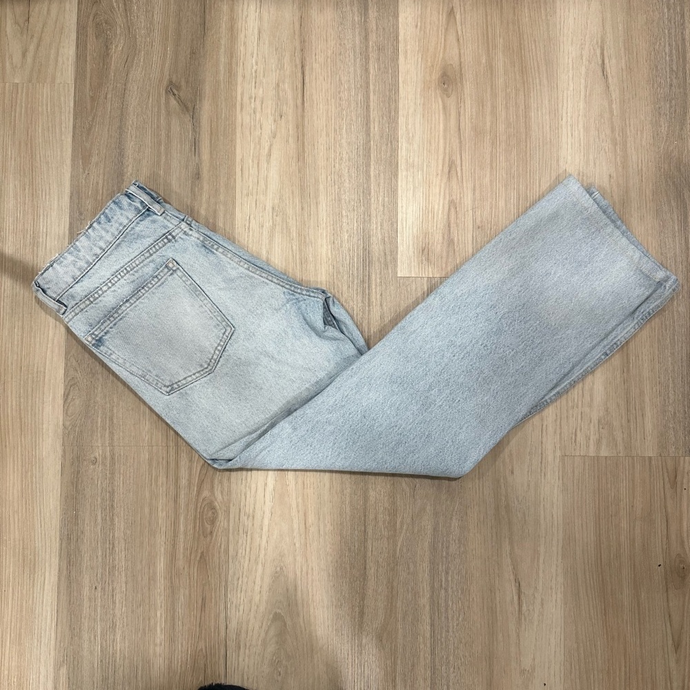Zara Women’s Light Blue Straight-Leg Jeans distressed and button fly size 6